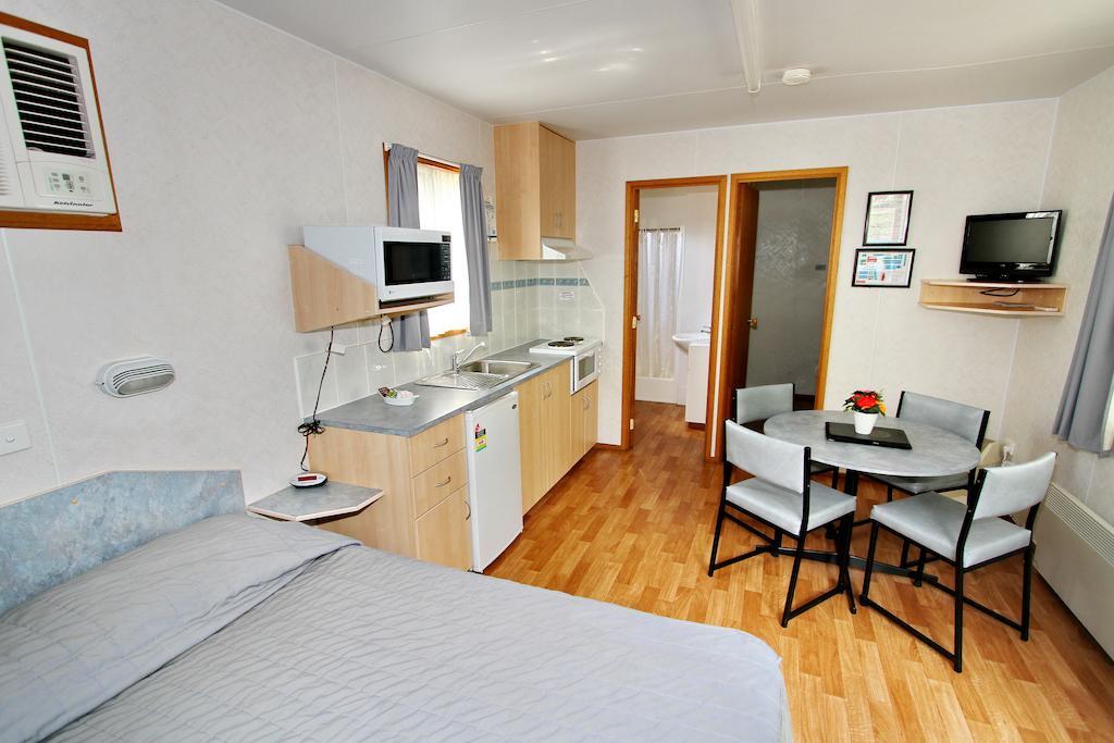 Wangaratta Caravan Park Номер фото