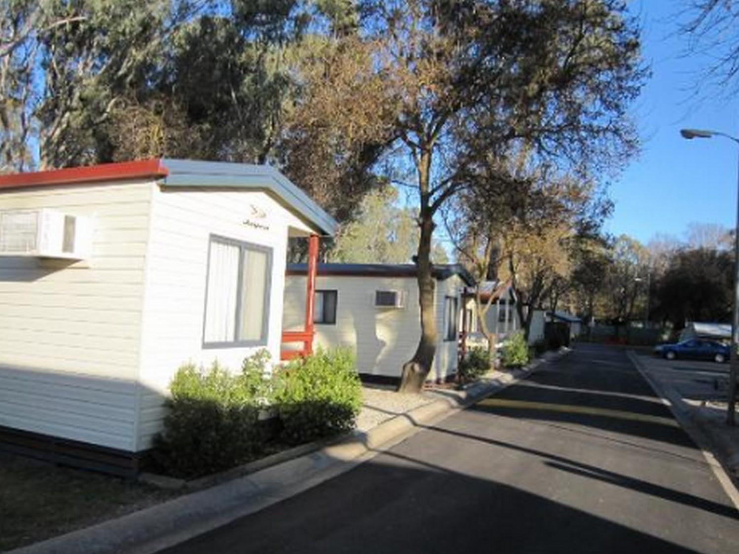 Wangaratta Caravan Park Екстер'єр фото